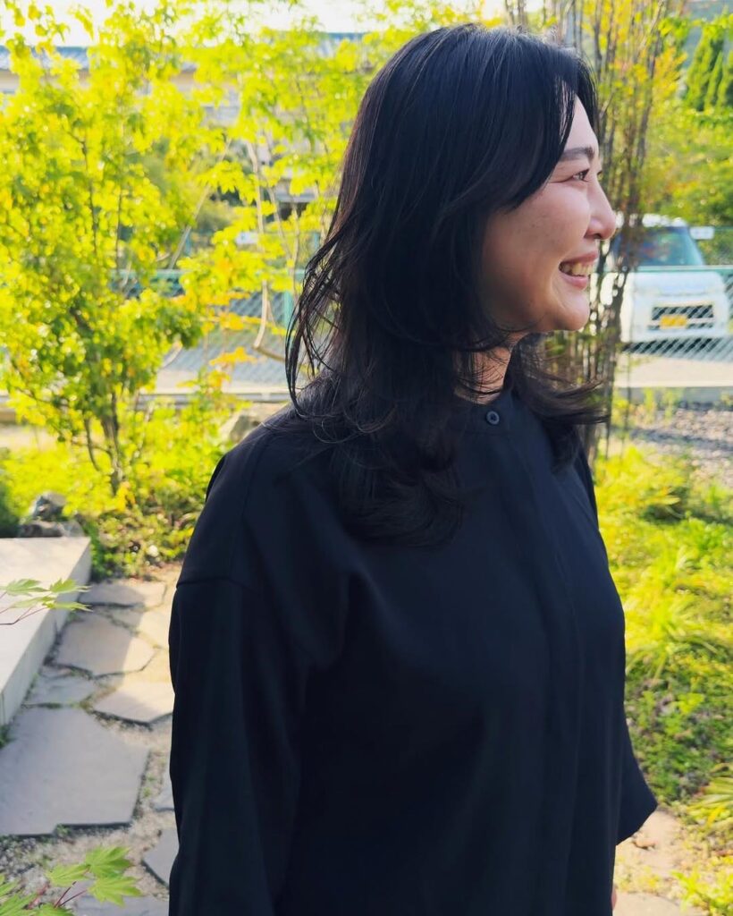 鎖骨パツっとミディアムからのレイヤー