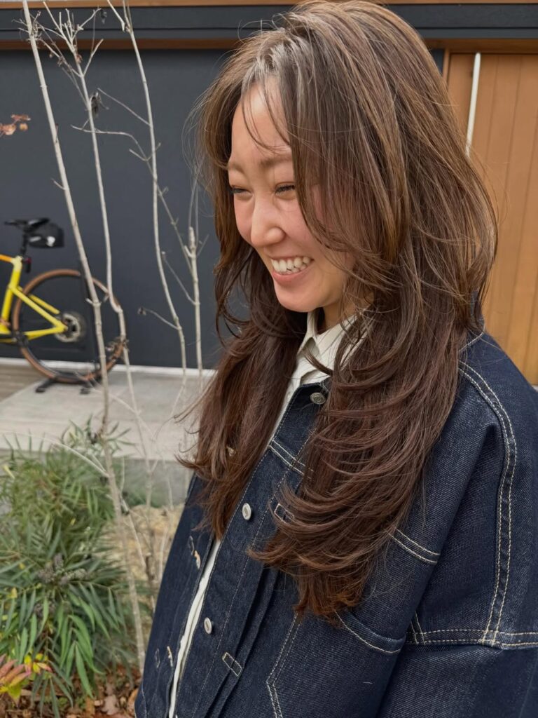 レイヤーたっぷりのロングヘア