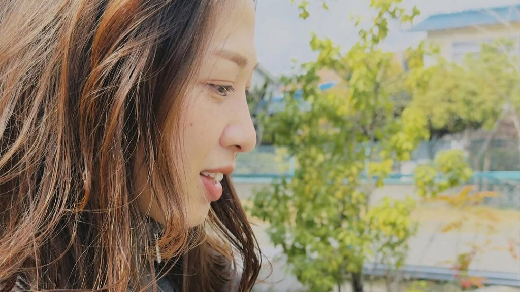 普段ストレートヘアだけどのスタイル画像
